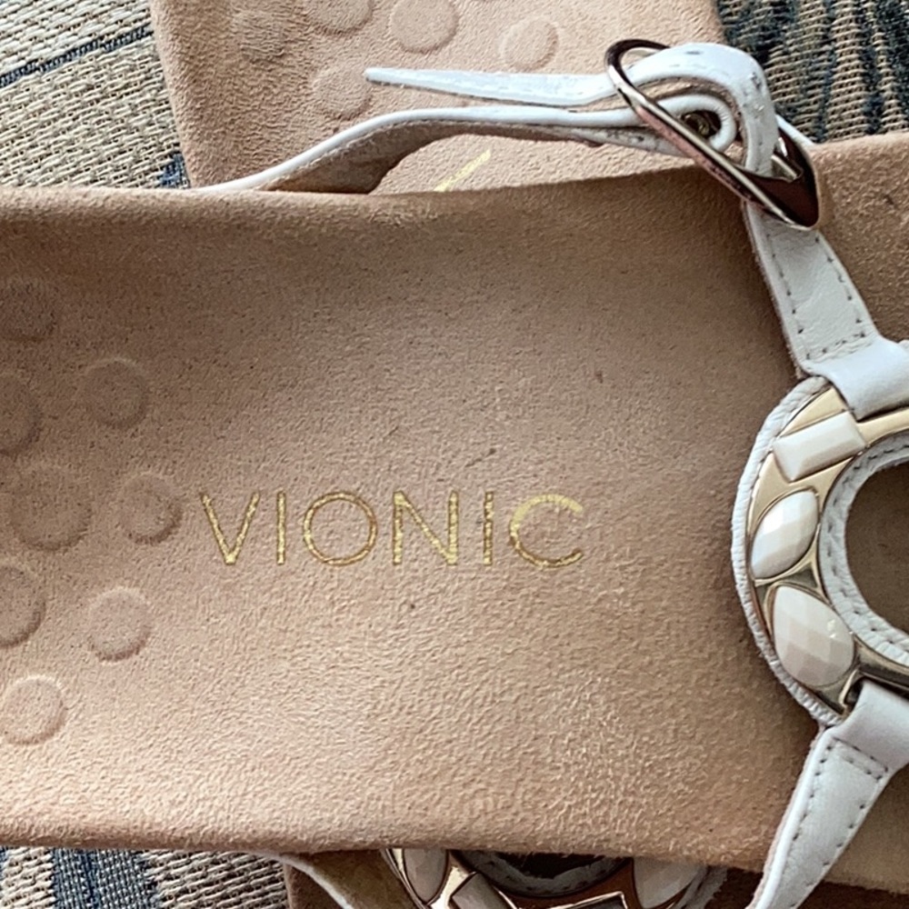 Vionic Ricci Sandals size 8 - Picture 7 of 7